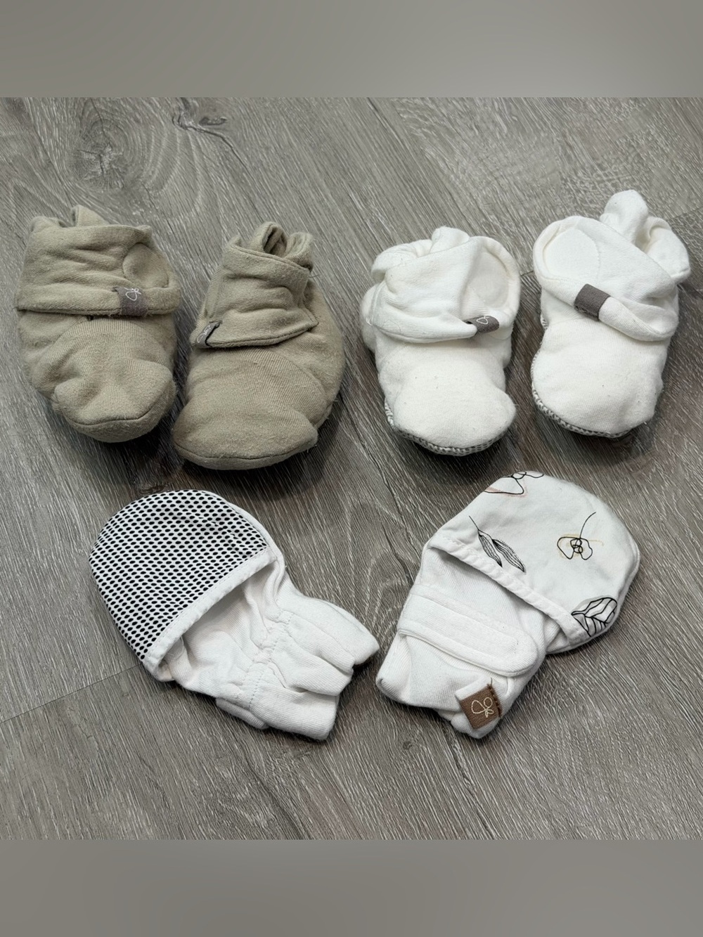 Neutral Goumi 0-3m Baby Mittens & Adjustable Booties Hook & Loop Bamboo Blend